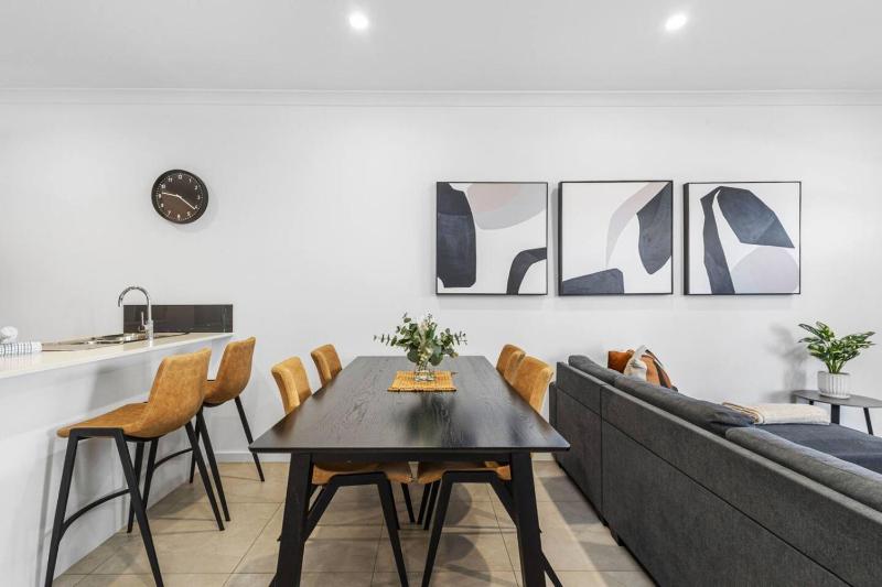 Ocean View Pad in Scarborough - image 15