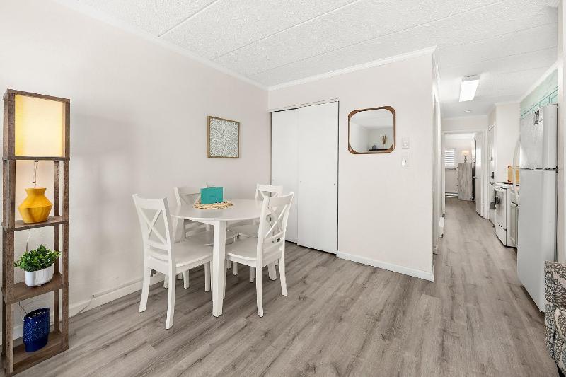 Barefoot Country 404 - Serenity Now - image 16