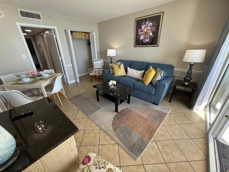 Camelot By The Sea Ocean Front Condo - image 9