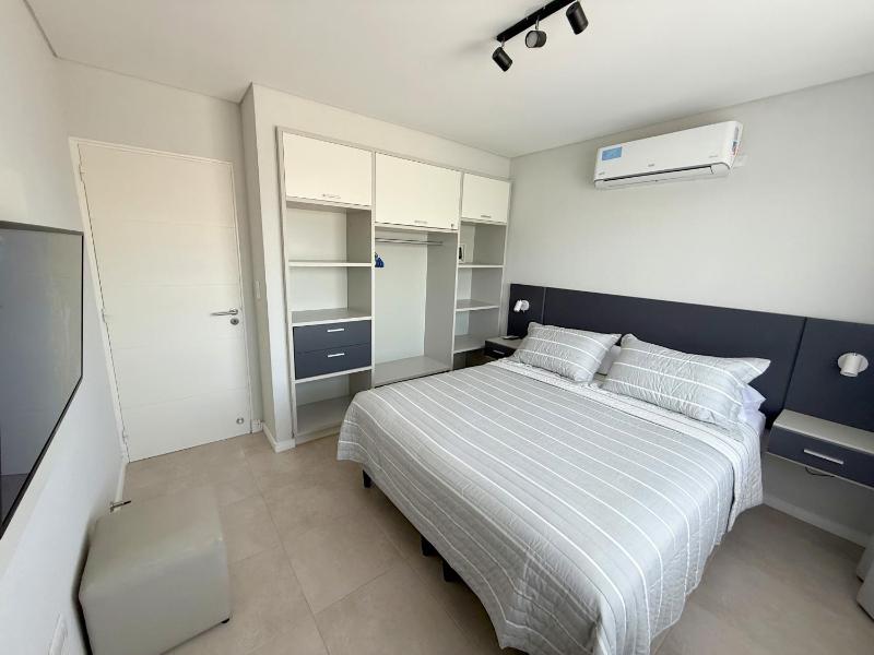 Departamento con Pileta Climatizada y Cochera en Pinamar - image 2