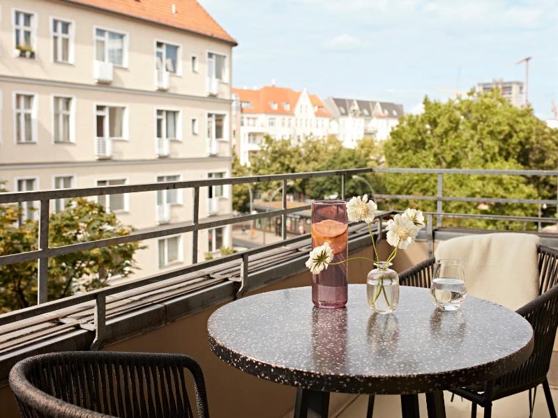 Numa Berlin Novela - image 9