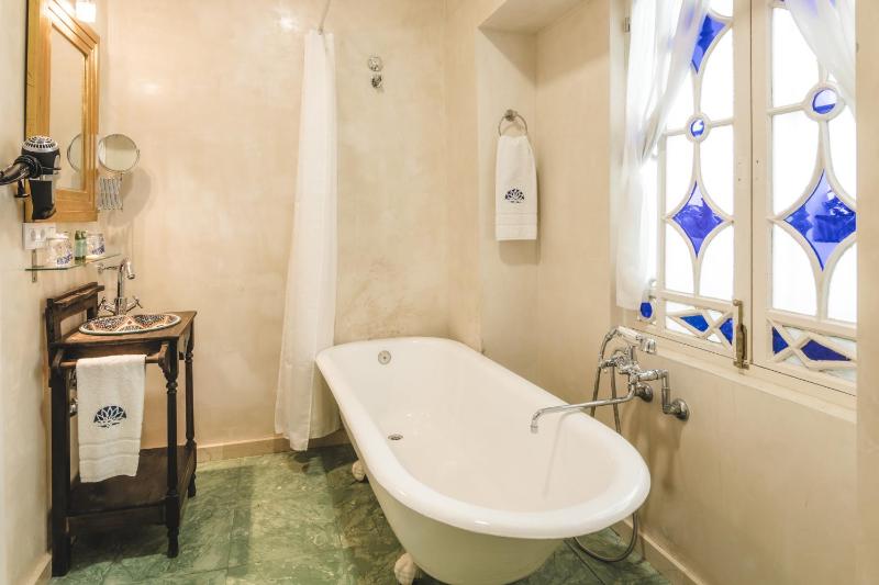 Grand Deluxe Double Room image 3