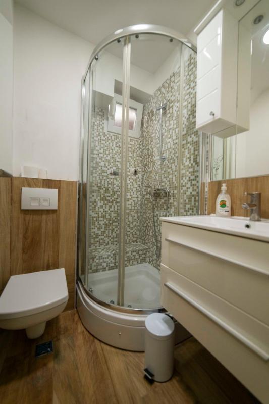 Legend Suites - image 8