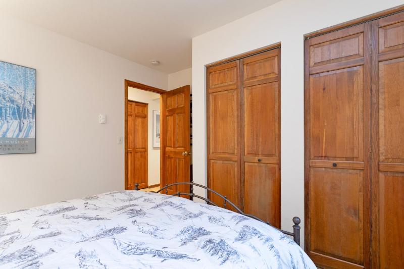 I1 Gore Creek Meadows townhouse - image 8