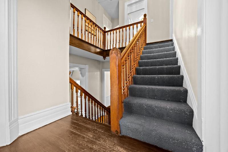 Spacious 6BR Home Near Bourbon Trail & Attractions - image 19