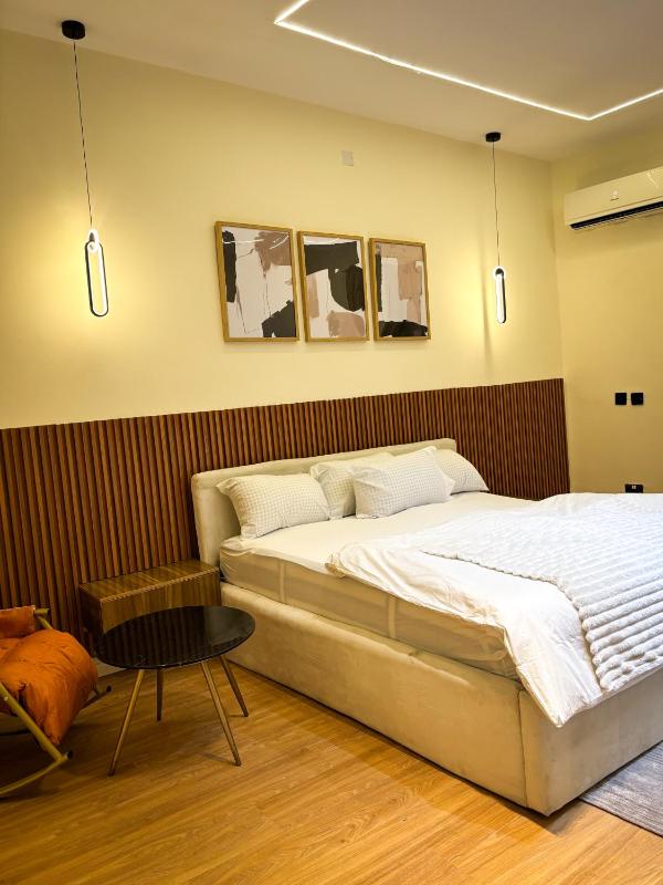 The lux place - image 11