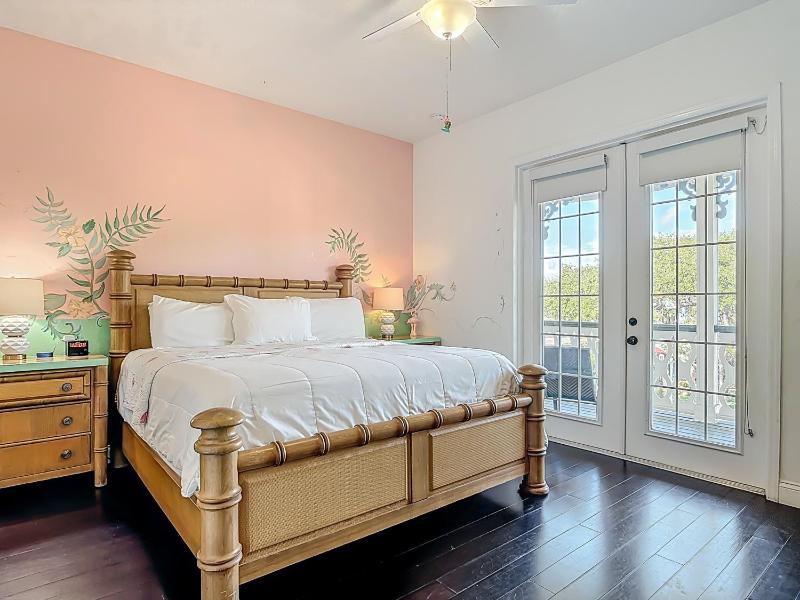 Inn on the Avenue - image 11