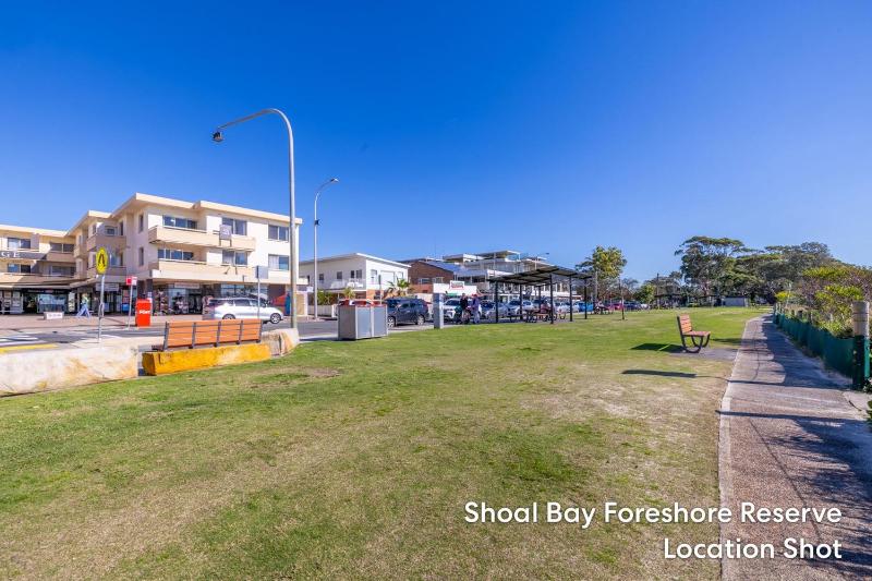 Summer Dayz Shoal Bay 21B Tomaree Rd - ducted air and WiFi - image 9