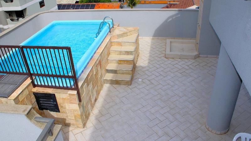 1027 - Cobertura duplex com piscina em Bombinhas - image 24