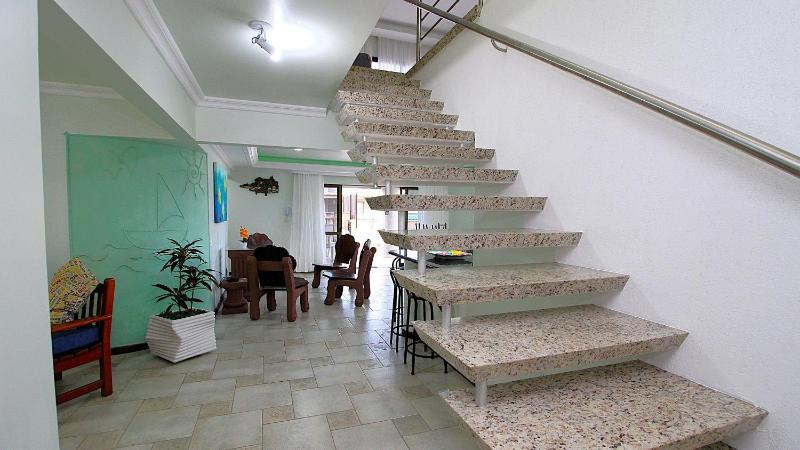 1027 - Cobertura duplex com piscina em Bombinhas - image 28