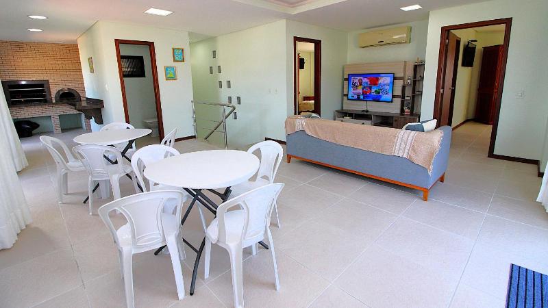 1027 - Cobertura duplex com piscina em Bombinhas - image 29