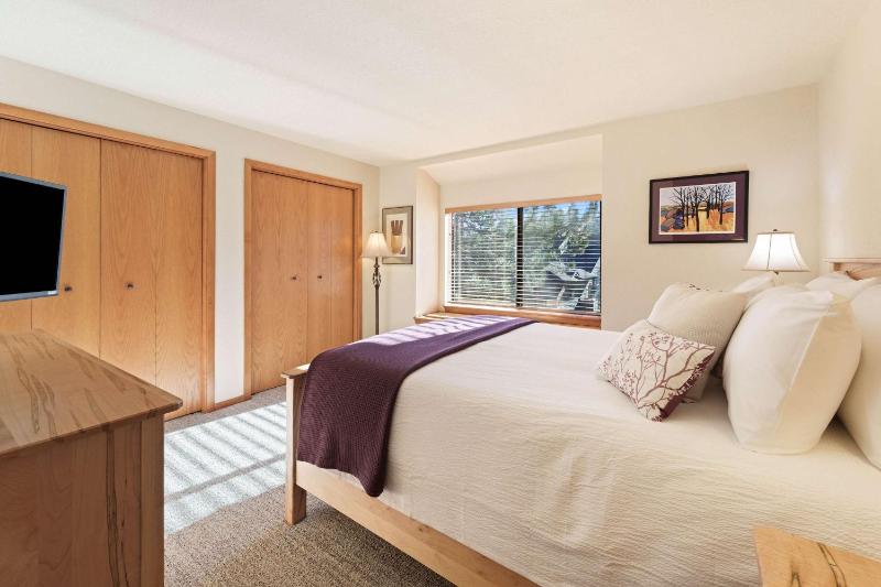 Fairway Village 25 - image 10