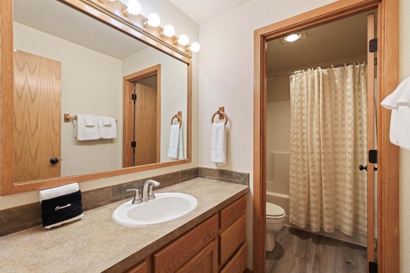 Fairway Village 25 - image 3