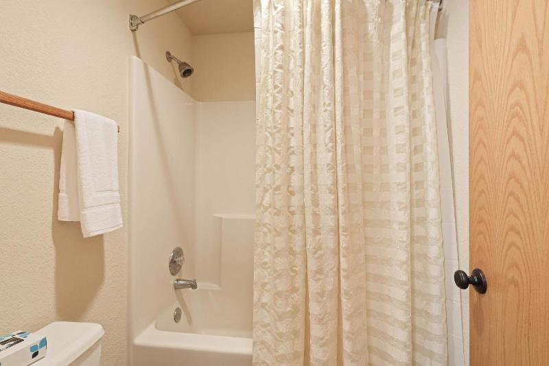 Fairway Village 25 - image 18