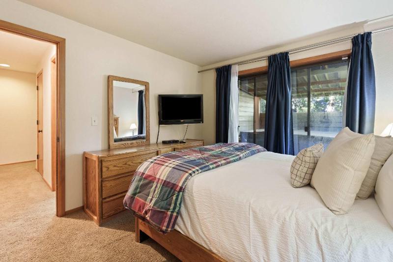 Fairway Village 25 - image 32