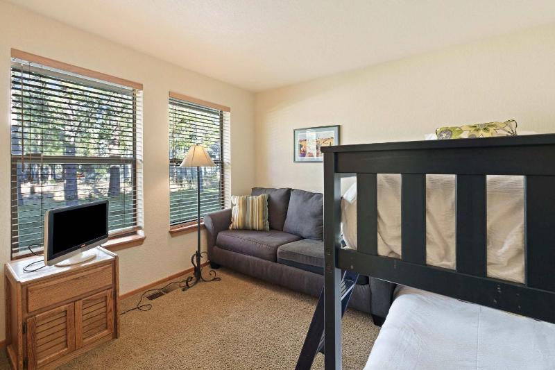 Fairway Village 25 - image 15