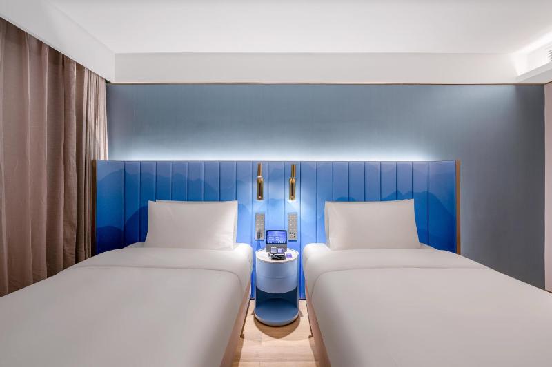Manxin Hotel Wuhan Yellow Crane Tower Yangtze River Bridge - image 12