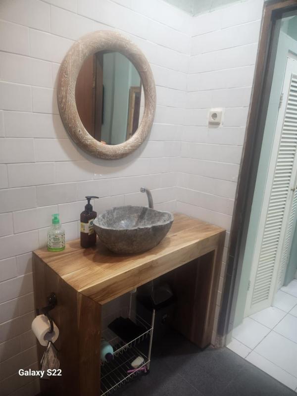 Jimmy's Hideaway at Mulia Cottages - image 6