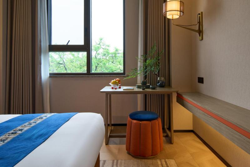 Power Stone Hotel Chengdu Kuanzhai Alley Branch-Local FlavorsTraditional DressSichuan Fine Dining - image 13
