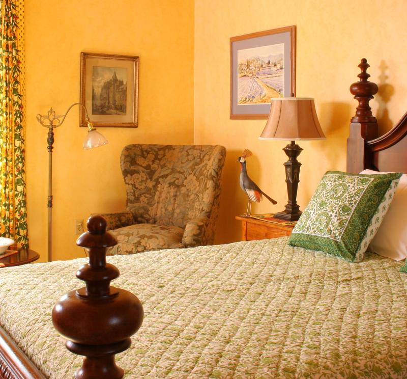 Queen Room (Josephine) image 2