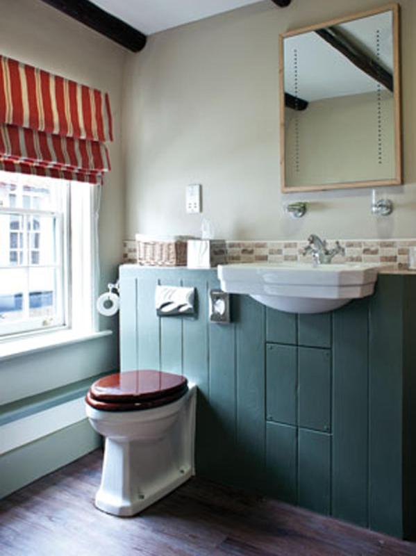 Double Room - Ensuite image 4