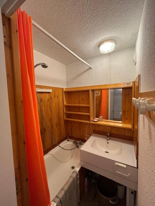 Val Thorens - Ski InOut - 5 Beds Flat M-801 - image 7