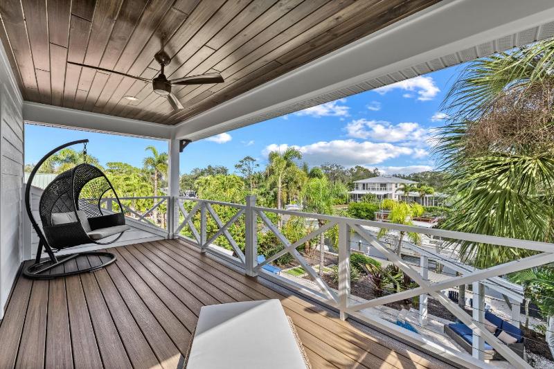 Isla Amor - 86 - image 38