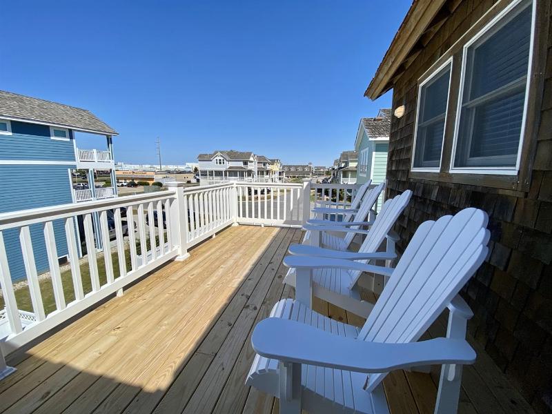 1min to Beach! Heated Pool Included! Ocean ViewsGolf CartElevatorHot Tub - image 4