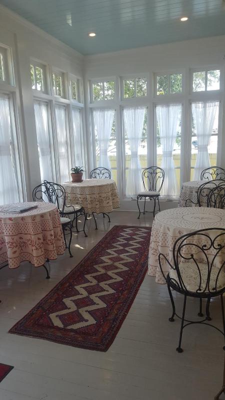 Barksdale House Inn - image 41
