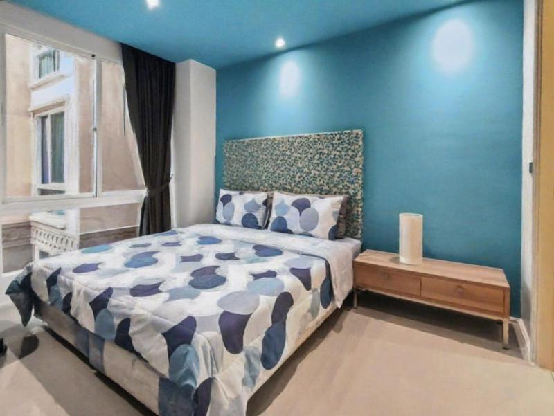 403C - Luxurious 1-BR Condo with Pool View in Pattaya - image 20