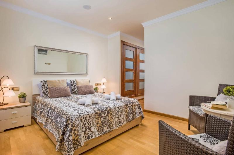 Villa Leonardo Dos by Villa Plus - image 4