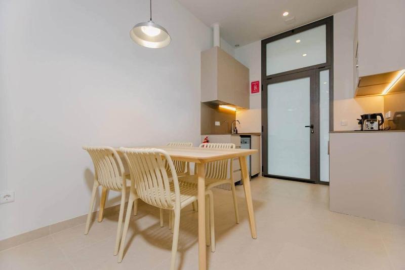 Céntrico Loft con terraza. Apt 3 - image 7
