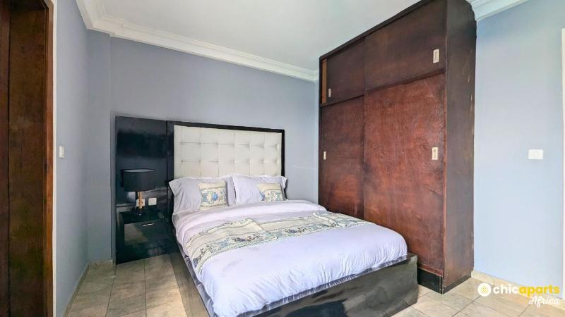 Chic apart with parking and pool - image 14