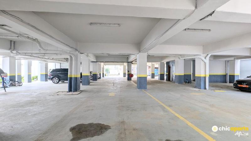 Chic apart with parking and pool - image 6