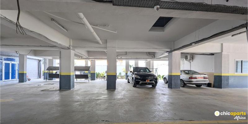 Chic apart with parking and pool - image 13