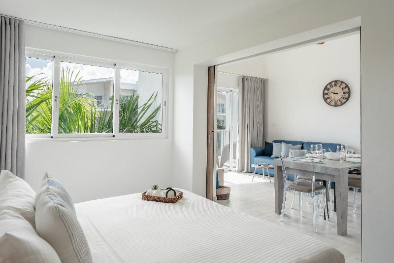 Seaside Luxury 1BDR Condo Paseo Playa Coral D-306 - image 48
