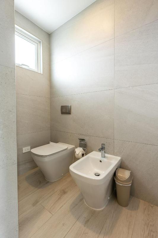 Seaside Luxury 1BDR Condo Paseo Playa Coral D-306 - image 14