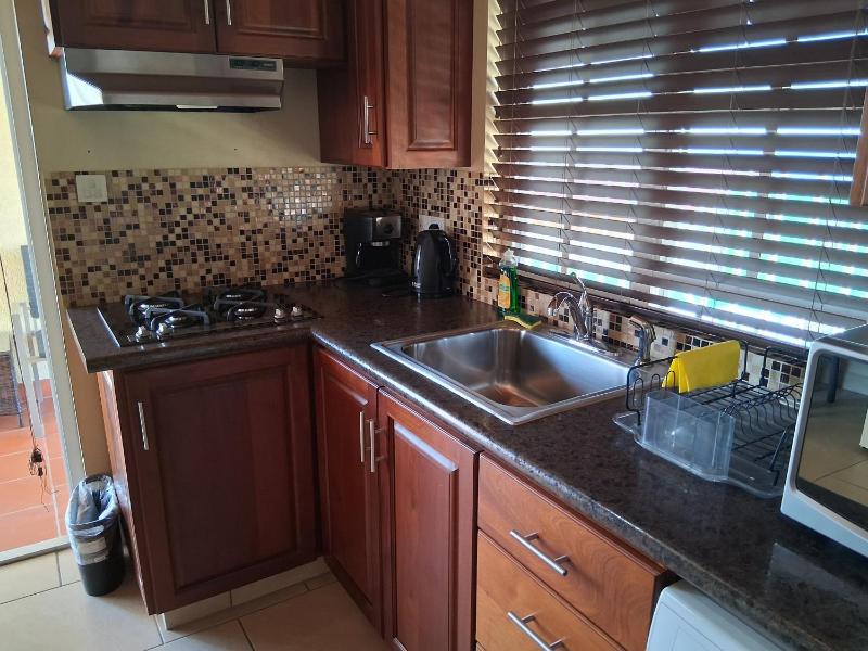 Timbos Suites - image 15