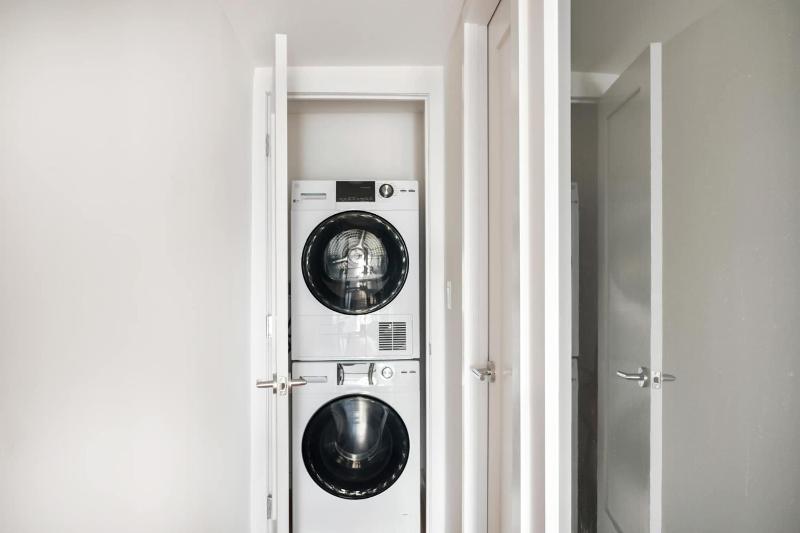 22nd Sleek Modern 1BR Gramercy - image 8