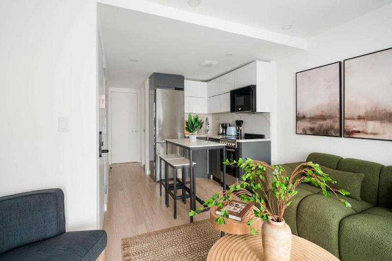 22nd Sleek Modern 1BR Gramercy - image 9
