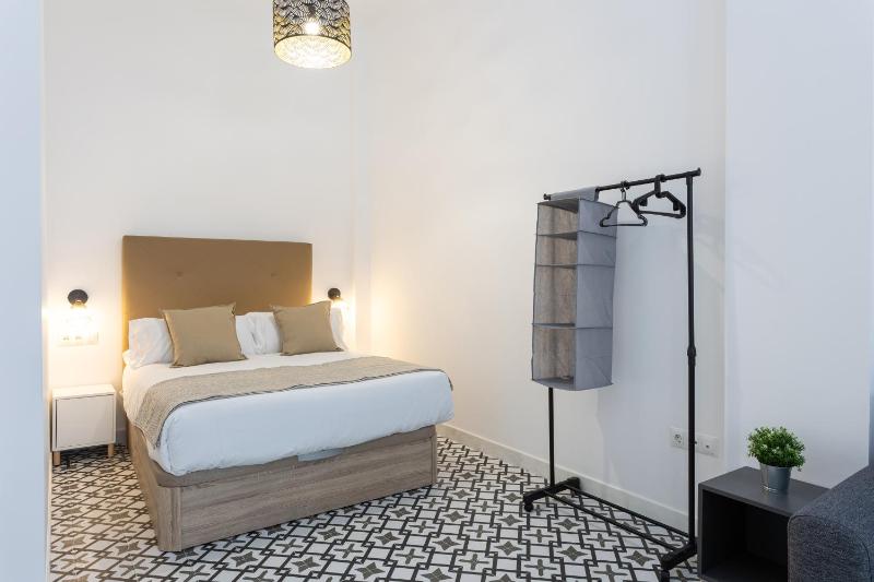 Holidays2Malaga Picasuss Loft New Built Close Huelin Beach and Promenade - image 30