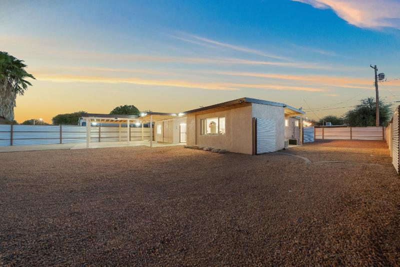 3BR 2BA Cozy Home with Jacuzzi Near Downtown - image 42