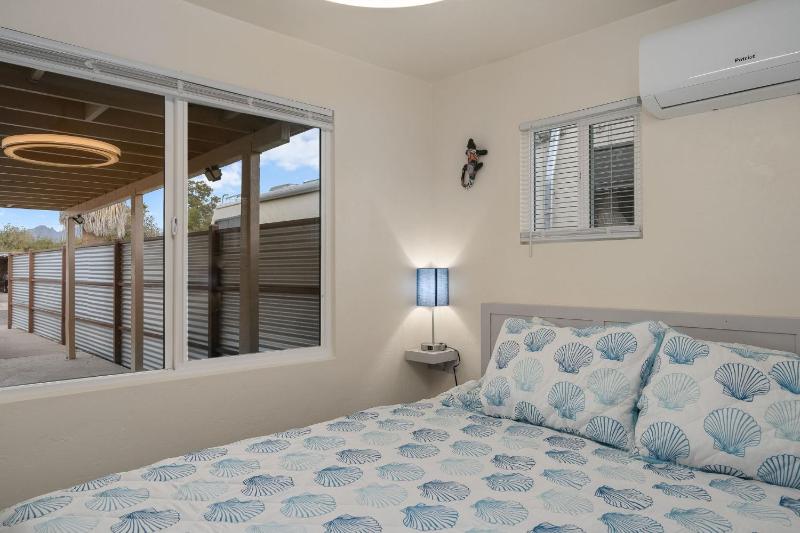 3BR 2BA Cozy Home with Jacuzzi Near Downtown - image 24
