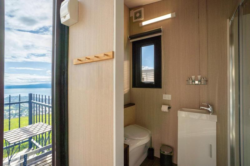 Aorangi Peak Cabins 3 by Tiny Away - image 12