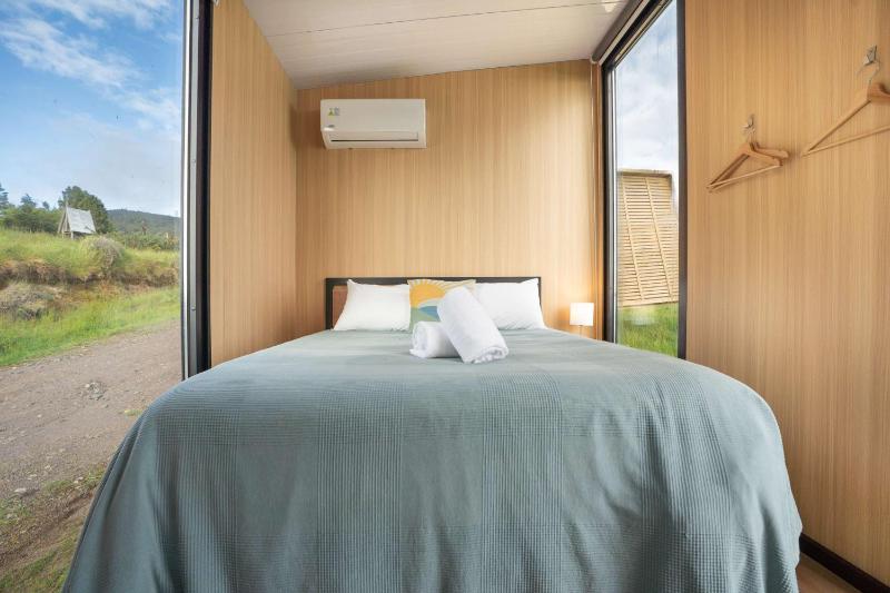 Aorangi Peak Cabins 6 by Tiny Away - image 2