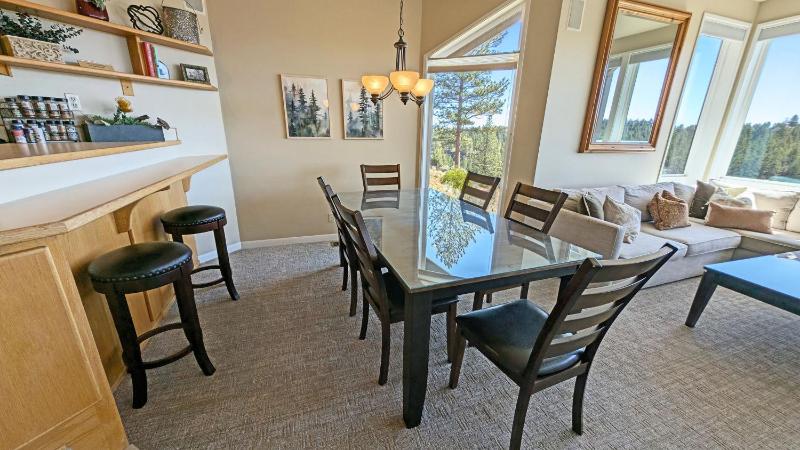 Mt Bachelor Village 328 - image 11