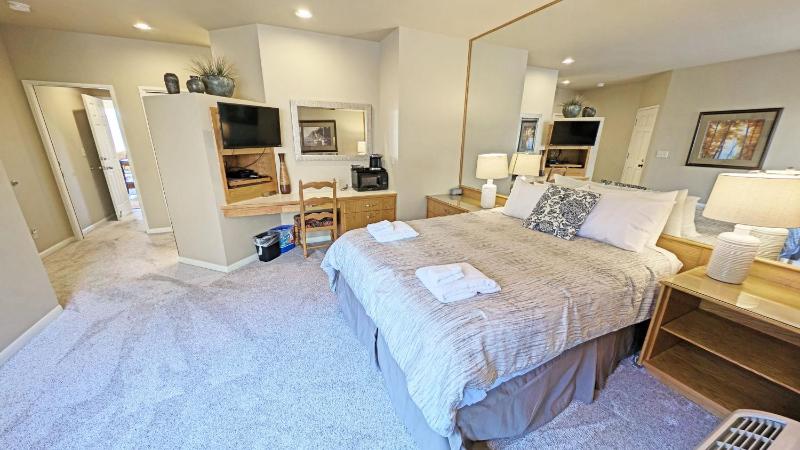 Mt Bachelor Village 324 - image 33