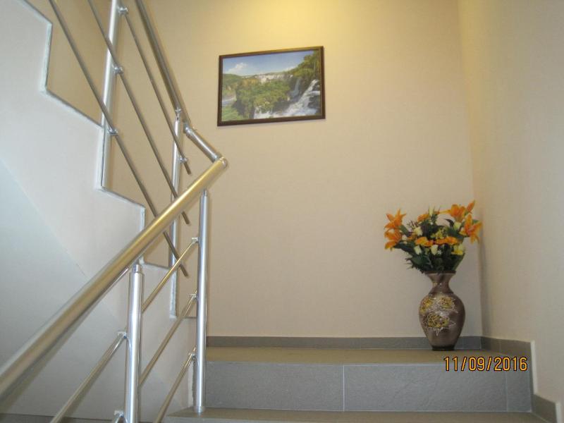 Standard Triple Studio image 2
