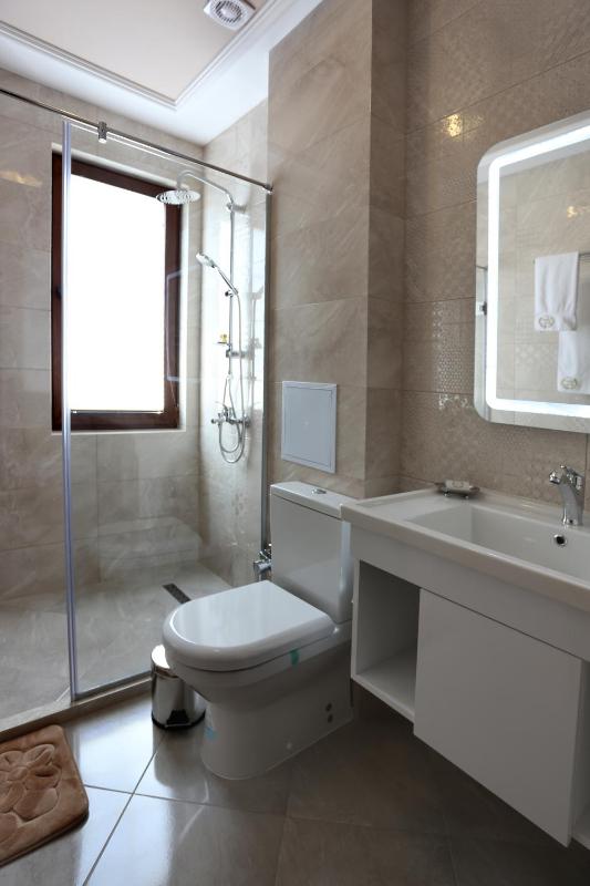 Triple Room image 2