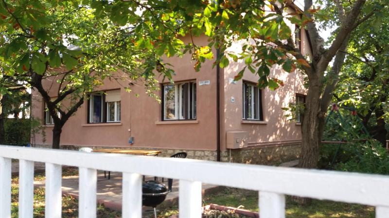 Studio with Garden View image 3